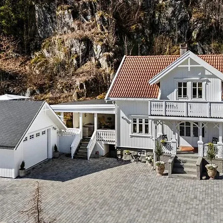 بيت للعطل Enebolig I Ved Kil Brygge