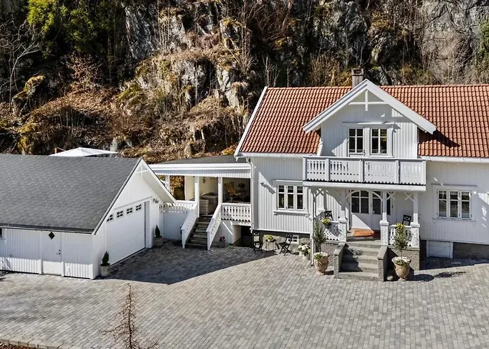 بيت للعطل Enebolig I Ved Kil Brygge